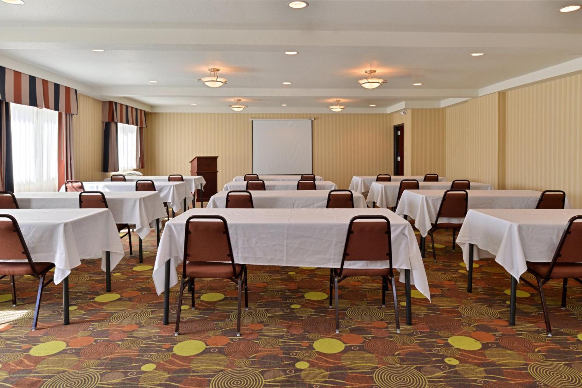 Holiday Inn Express Portland South - Lake Oswego By Ihg Kültér fotó